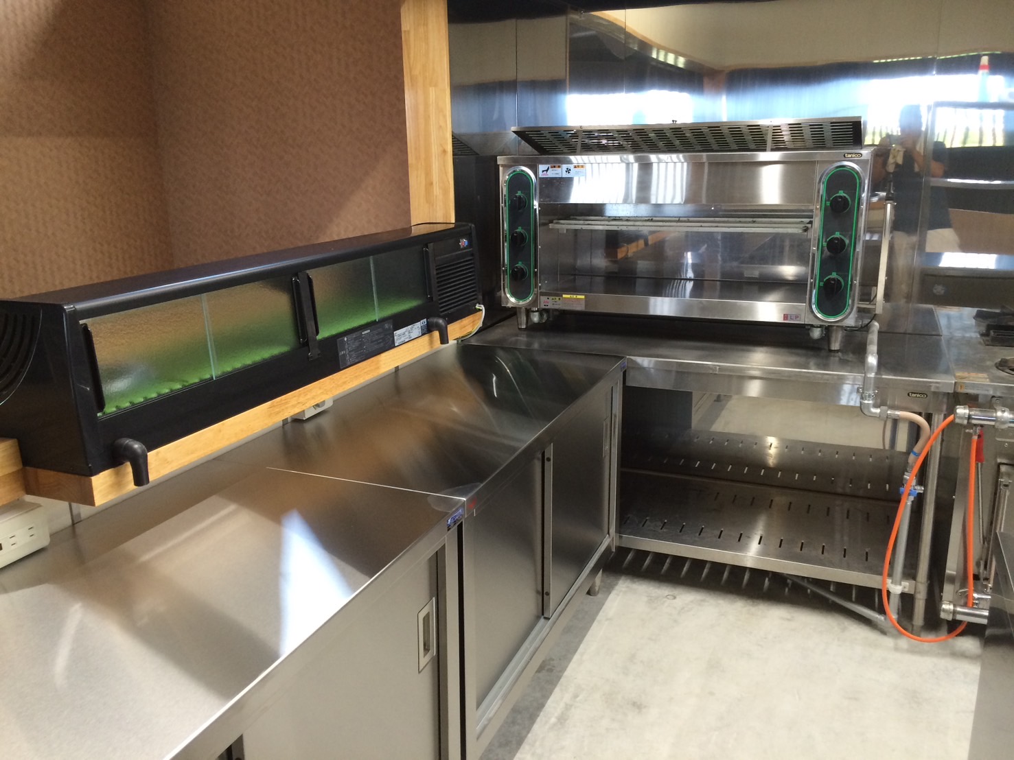 盛り付け・カウンターコーナー